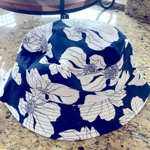 Floral print fisherman hat by Lulla collection Bindya NWOT